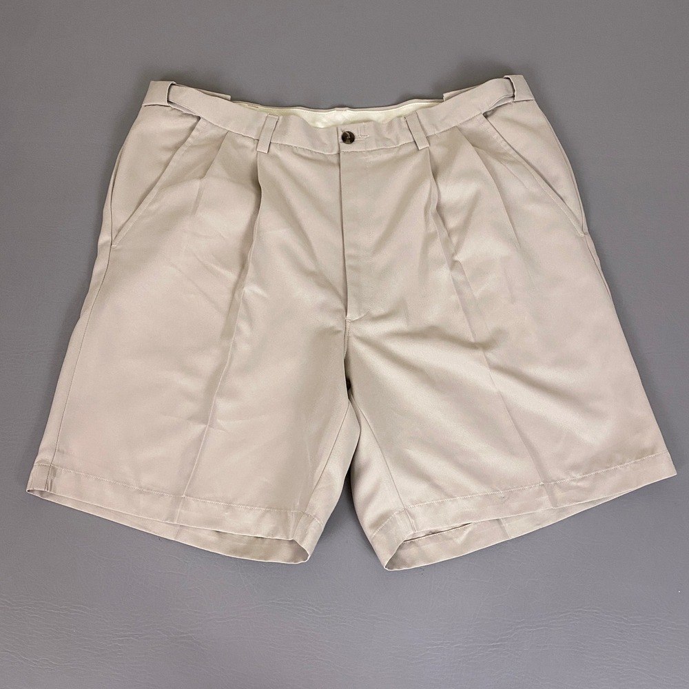 Haggar Shorts Men's Size 36 Pleated Khaki Tan‎ Beige Polyester Wrinkle Free
